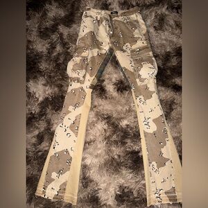 Camo Stacked Cargo jeans